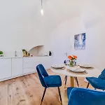 Apartment Smile 